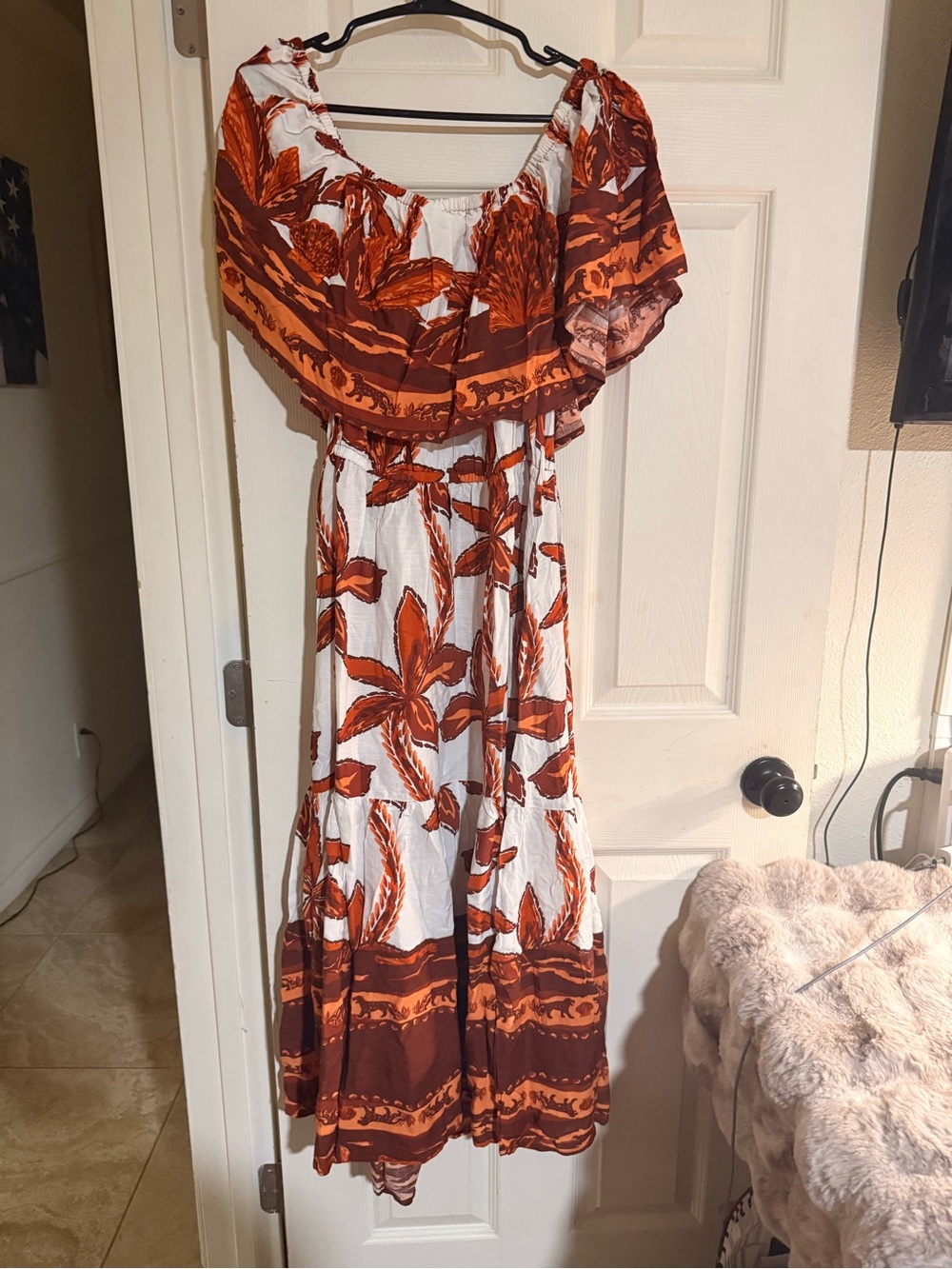 City Chic Talia Border Maxi Dress S 16 Tahitian Brown Orange Lion Plus Size New - Picture 2 of 8